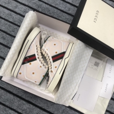 Gucci Casual Shoes